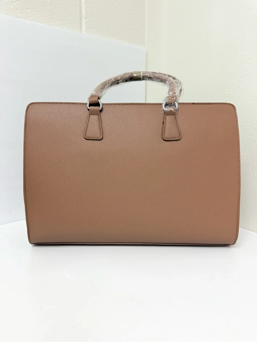 New Large Laptop Tan leather handbag for work with 3 large compartments